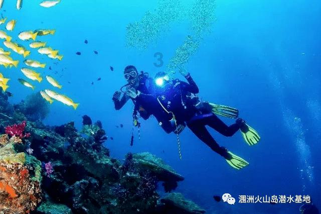萨勒尼塔纳律师:巴洛特利?我们不会签下总是制造问题的前锋